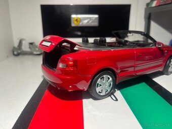 Audi A4 3.0 1:18 - 5