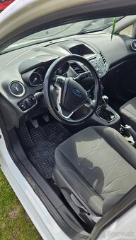 Ford fiesta - 5