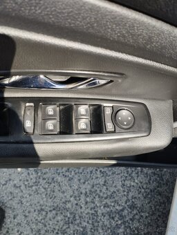 Renault Fluence - 5