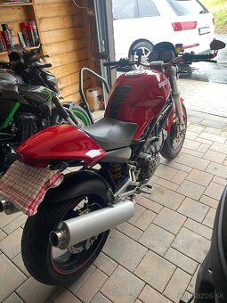 Ducati Monster 900 i.e 2001 - 5