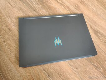 Acer Predator triton 300 • RTX 2060/ i7-10Th gen. - 5