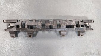 Predám zadný nárazník na Daciu Sandero - 5