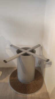 Okrúhly stôl - 5