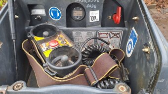 JEŽKOVÝ VÁLEC BOMAG BMP 8500-2016 - 5