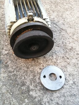 Elektromotor MEZ Mohelnice 2,2kw 2865 ot /min 400V - 5