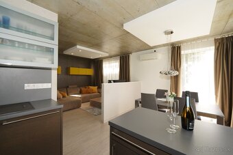 Luxusne vybavený 4 izbový byt v trojdome s parkovaním - 5