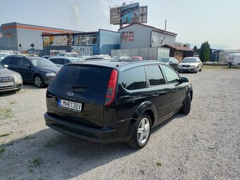Ford Focus Kombi 2.0 TDCi Ghia - 5