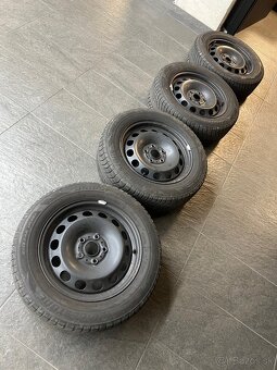 Predam zimnu sadu s plechovymi diskami a rozmerom 205/60 R16 - 5