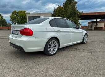 BMW e90 320d xdrive - 5