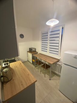 Ponúkam na prenajom 2-izbový byt - 5