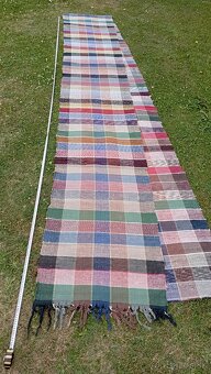 Starý ručne tkaný koberec... - 5