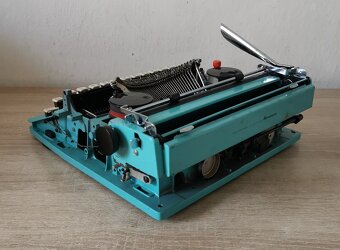 Funkčný písací stroj Remington TenForty - 5