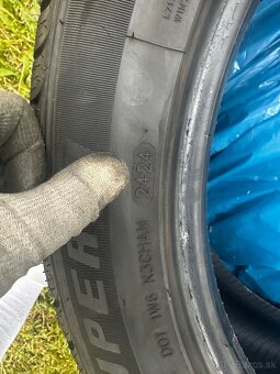 Nové zimné pneumatiky 245/45 R18 - 5