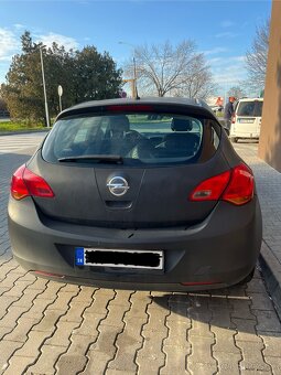 OPEL ASTRA J - 5