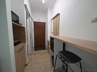 Krátkodobý Prenájom-Apartmán BB od-3 hod- - 5