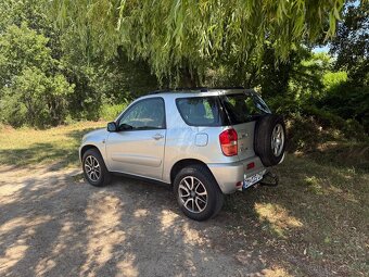Toyota RAV4 2.0 D-4D 3D - 5