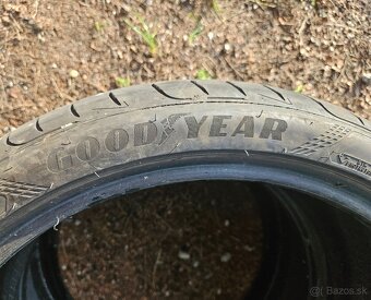 225/40 R19 93Y Good Year EAGLE F1 - 5
