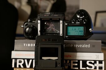 Nikon F5 (len telo) - 5