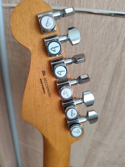 Fender Player Plus Stratocaster Olympic Pearl - 5