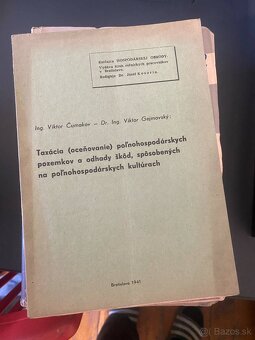 Staré Komunistické Knihy - Filozofia Ekonomika - 5