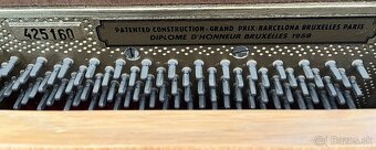 Predám piano Petrof - 5