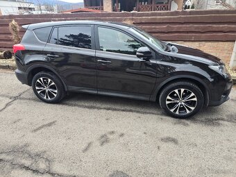 Toyota Rav4 2,0 D-4D - 5