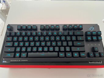 Herná bezdrôtová mechanická klávesnica Asus - 5