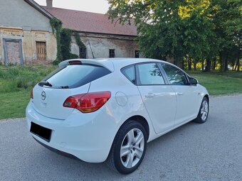 Opel Astra 1.6 16V Enjoy - 5