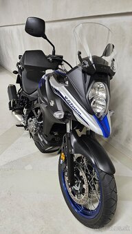 Suzuki V-Strom DL 650 XT ABS. rok 10/2023, najeto 7,9.t.km. - 5