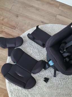 Autosedačka Graco Turn2Me 360° - 5
