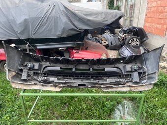 Nárazník Range Rover sport - 5