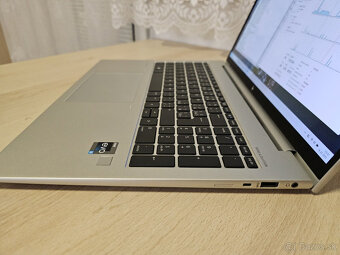 HP EliteBook 860 G10 64GB RAM/512GB SSD/16" OLED 120Hz - 5