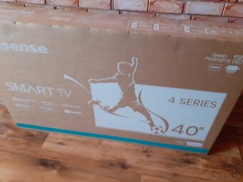 Predám televízor smart hisense 100cm - 5