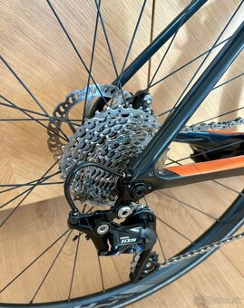 Giant Defy Advanced 2, M - 5