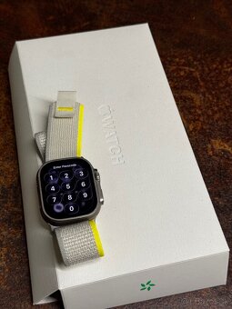 Apple Watch Ultra 2 Titanium – Alpine Loop Olive - 5
