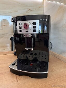 Delonghi Magnifica S - 5