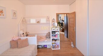 PREDANÉ / EXKLUZÍVNE / 2 IZBOVÝ BYT, BALKÓN, KEŽMAROK - 5