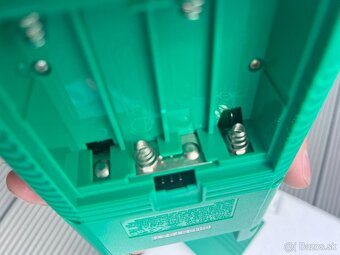 REZERVOVANE - Nintendo Gameboy Play it loud Green - 5