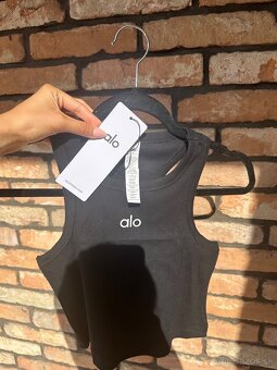 🖤 ALO YOGA čierne tielko – veľkosť M 🖤 - 5