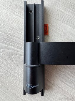 VESA držiak na monitor Vogels - 5