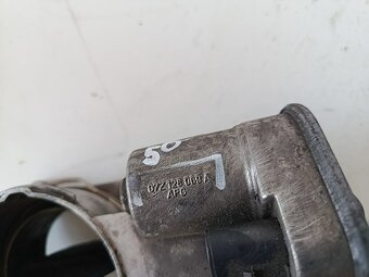 skrtiaca klapka vw touareg 07z128069a 50€ - 5