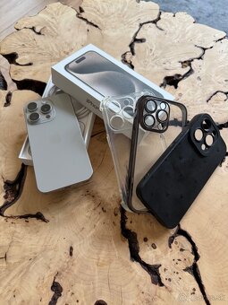 iPhone 15 Pro 256GB NATURAL TITANIUM - 5