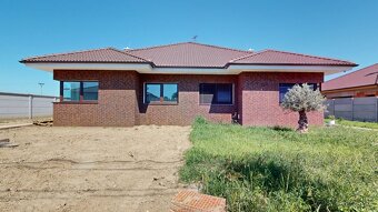 4 izbový rodinný dom tichej lokalite, parkovanie, oplotenie, - 5