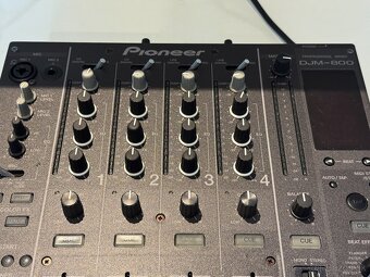 Pioneer DJM 800 - 5
