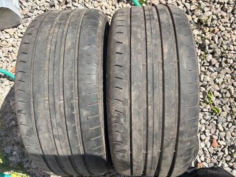 Gumy 235/40 R19 letne - 5