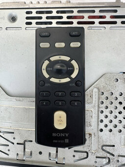 Sony CDX-GT610U - 5