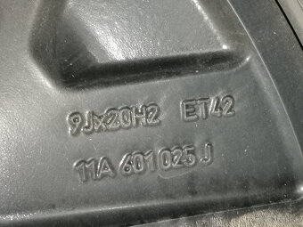 VW ID.4 ID.5 - originál 20" alu disky s letnými pneu - 5