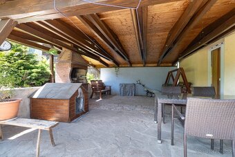 Architektonický klenot s veľkorysým pozemkom – Zemplínska Te - 5