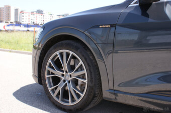 Audi E-tron 50 quattro - 5