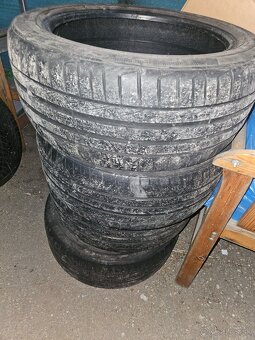 Hankook 225/45 R17 - 5